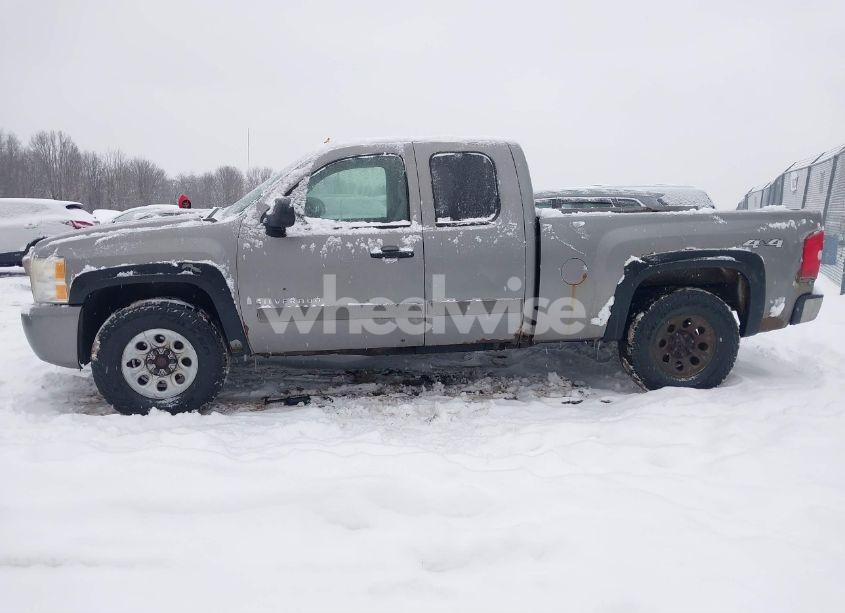 Photo 14 of 2007 Chevrolet Silverado 1500 LT1 (VIN 1GCEK190X7Z608395)