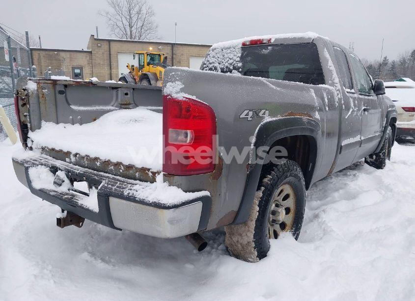 Photo 4 of 2007 Chevrolet Silverado 1500 LT1 (VIN 1GCEK190X7Z608395)