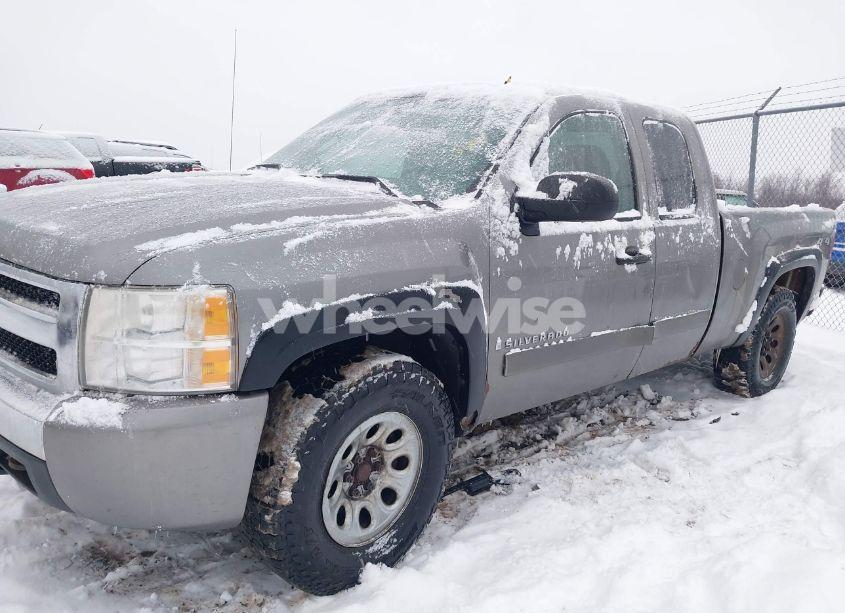 Photo 6 of 2007 Chevrolet Silverado 1500 LT1 (VIN 1GCEK190X7Z608395)