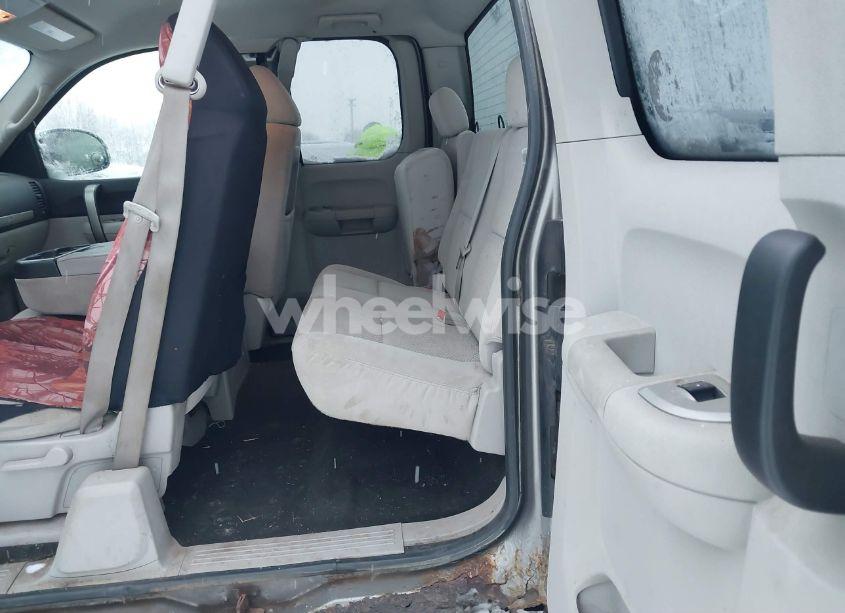 Photo 8 of 2007 Chevrolet Silverado 1500 LT1 (VIN 1GCEK190X7Z608395)