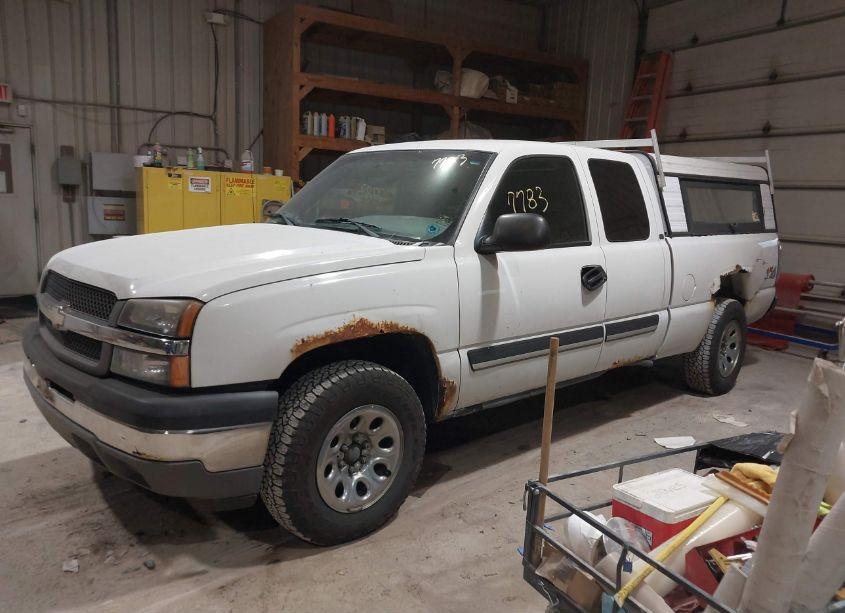 Photo 2 of 2005 Chevrolet Silverado 1500 (VIN 1GCEK19B05E105707)