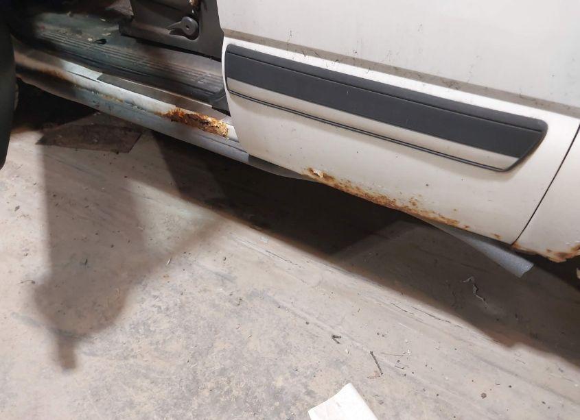 Photo 21 of 2005 Chevrolet Silverado 1500 (VIN 1GCEK19B05E105707)