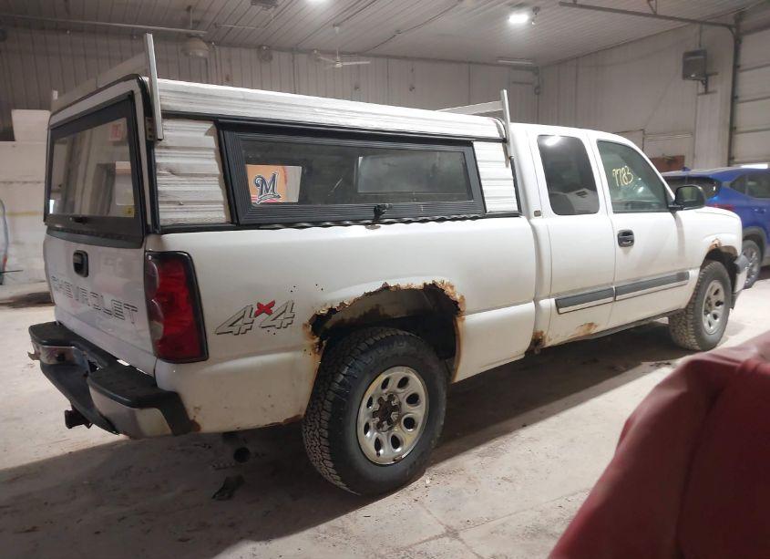 Photo 4 of 2005 Chevrolet Silverado 1500 (VIN 1GCEK19B05E105707)