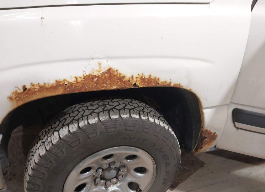 Photo 6 of 2005 Chevrolet Silverado 1500 (VIN 1GCEK19B05E105707)