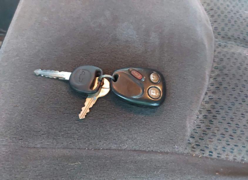 Photo 11 of 2005 Chevrolet Silverado K1500 (VIN 1GCEK19B05Z327396)