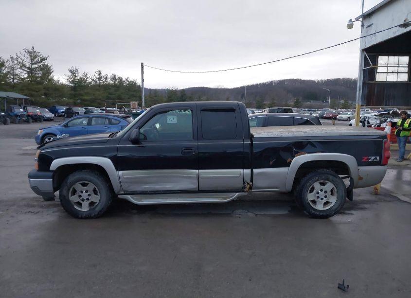 Photo 14 of 2005 Chevrolet Silverado K1500 (VIN 1GCEK19B05Z327396)