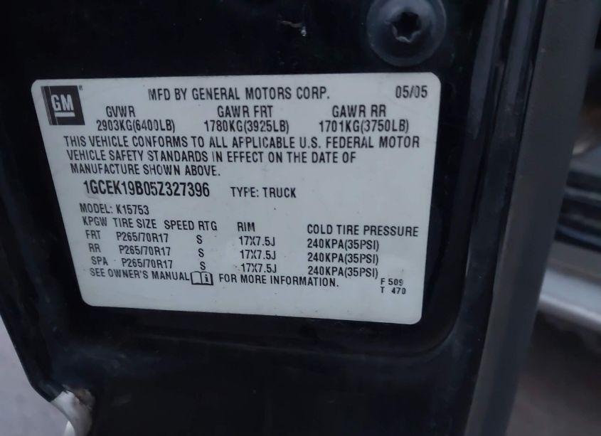 Photo 9 of 2005 Chevrolet Silverado K1500 (VIN 1GCEK19B05Z327396)
