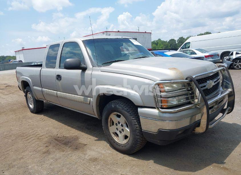 2006 Chevrolet Silverado 1500 LT1 (VIN 1GCEK19B06E110732) main photo