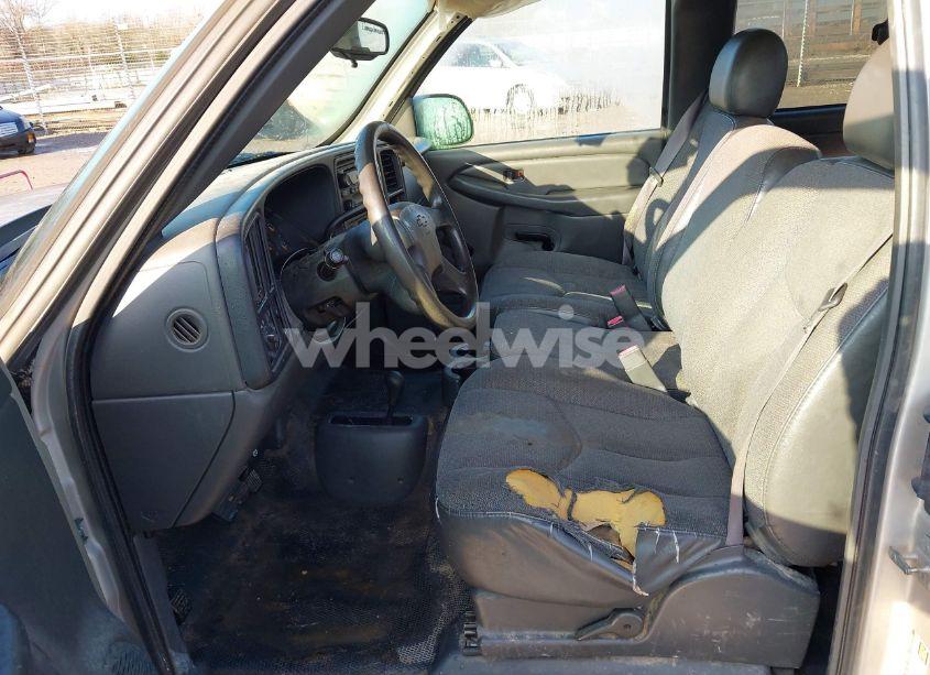 Photo 5 of 2005 Chevrolet Silverado 1500 WORK TRUCK (VIN 1GCEK19B15E251162)