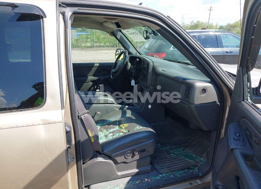 Photo 5 of 2005 Chevrolet Silverado 1500 LT (VIN 1GCEK19B55E162940)