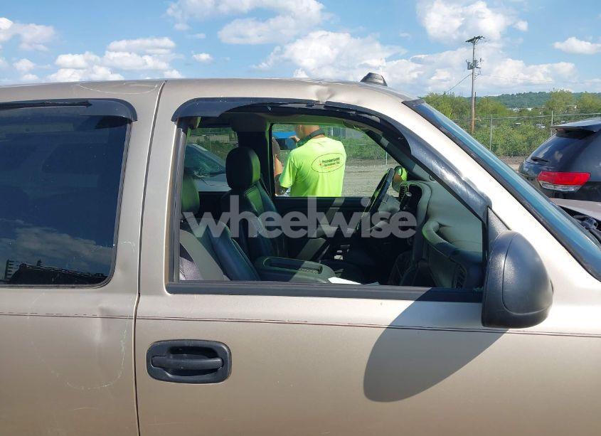 Photo 6 of 2005 Chevrolet Silverado 1500 LT (VIN 1GCEK19B55E162940)