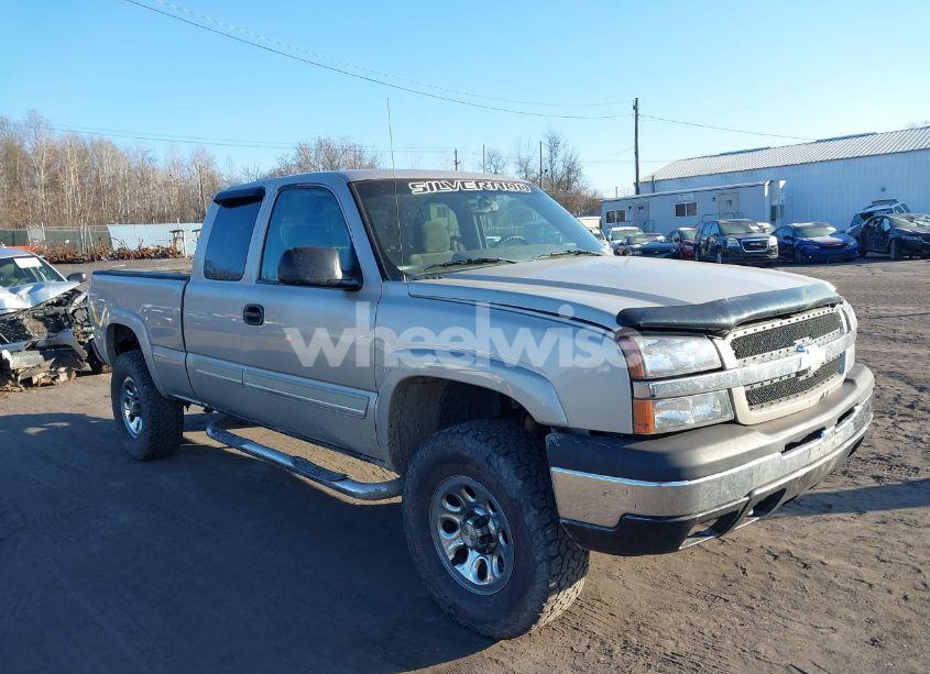 2005 Chevrolet Silverado 1500 Z71 (VIN 1GCEK19B55E286741) main photo