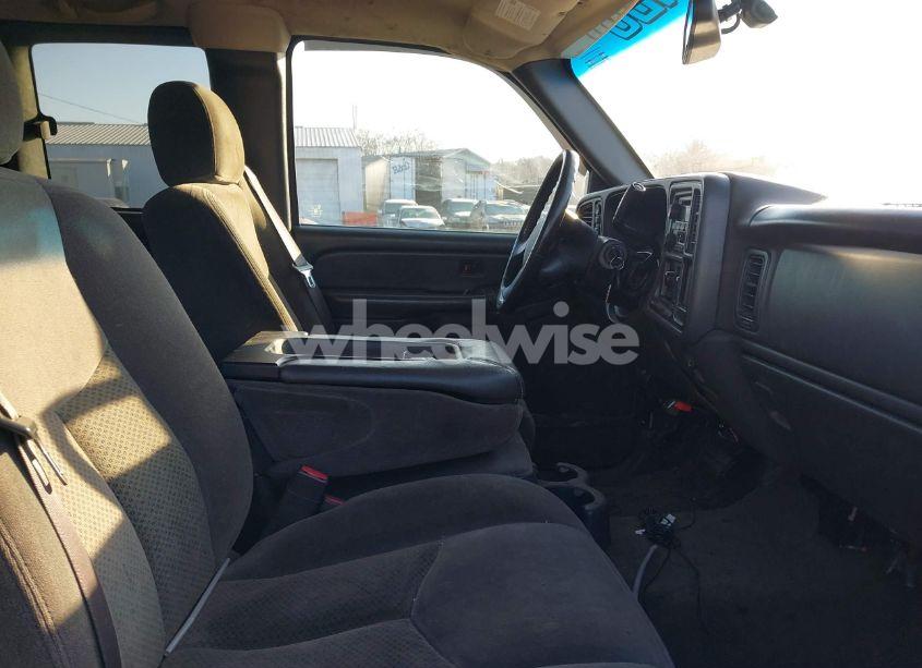 Photo 5 of 2005 Chevrolet Silverado 1500 Z71 (VIN 1GCEK19B55E286741)