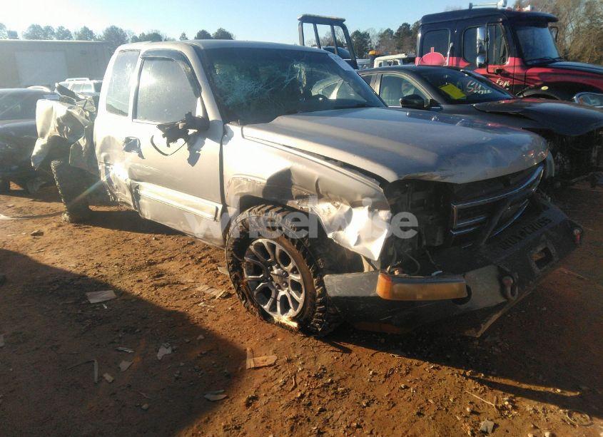 2006 Chevrolet Silverado 1500 LT2 (VIN 1GCEK19B56Z246279) main photo