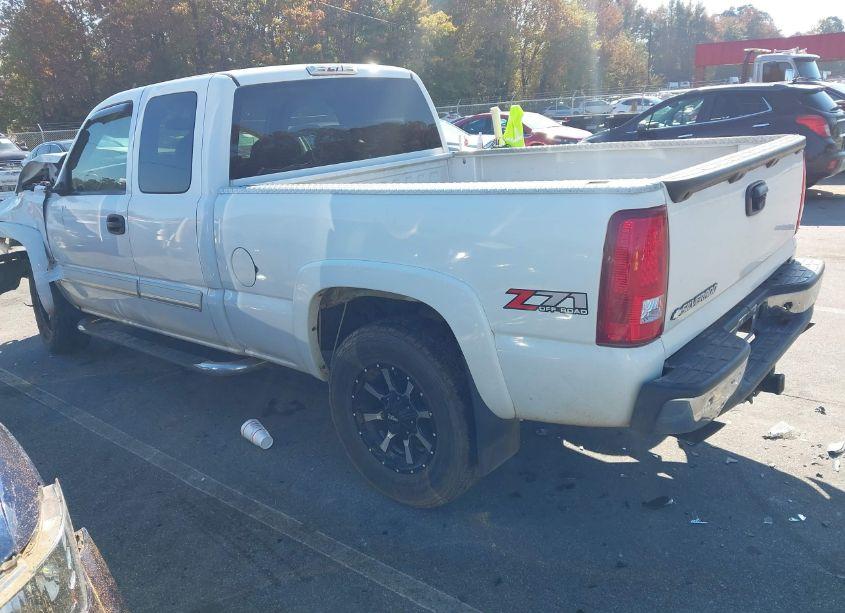 Photo 3 of 2007 Chevrolet Silverado 1500 CLASSIC LT3 (VIN 1GCEK19B57Z107013)