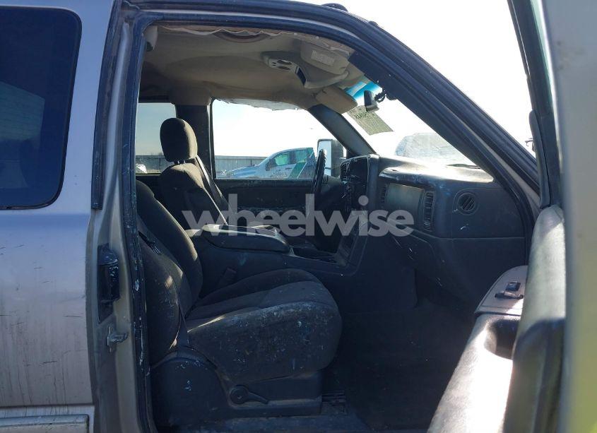 Photo 5 of 2005 Chevrolet Silverado 1500 Z71 (VIN 1GCEK19B75E145945)