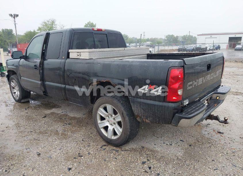 Photo 3 of 2005 Chevrolet Silverado 1500 WORK TRUCK (VIN 1GCEK19B75Z258531)