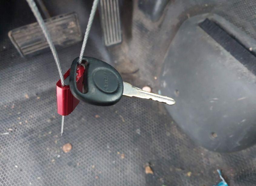 Photo 11 of 2005 Chevrolet Silverado 1500 (VIN 1GCEK19B85E254902)