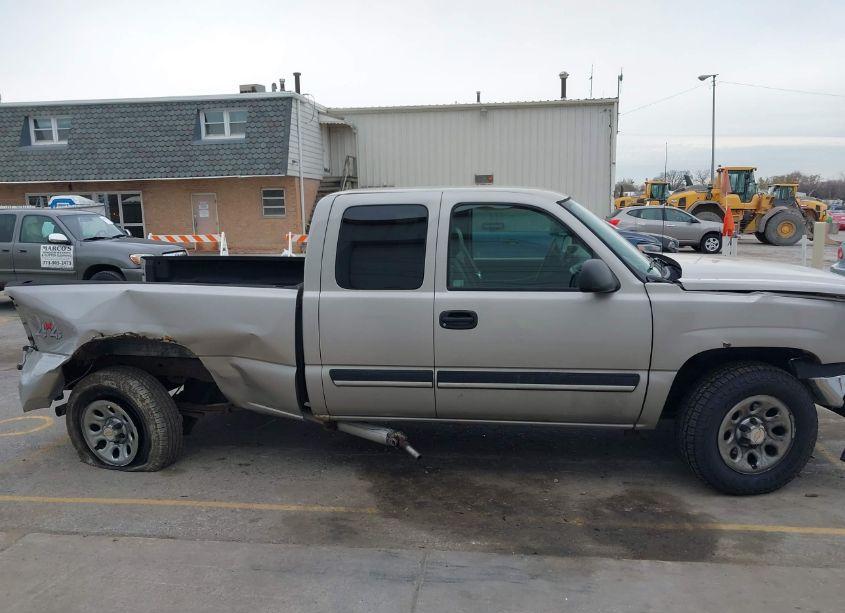 Photo 14 of 2005 Chevrolet Silverado 1500 (VIN 1GCEK19B85E254902)