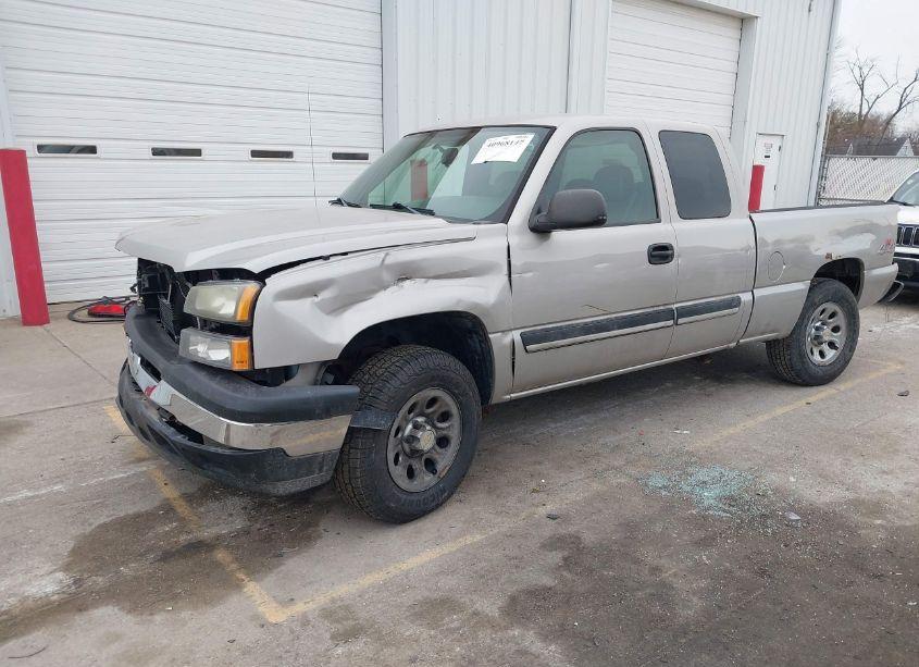 Photo 2 of 2005 Chevrolet Silverado 1500 (VIN 1GCEK19B85E254902)