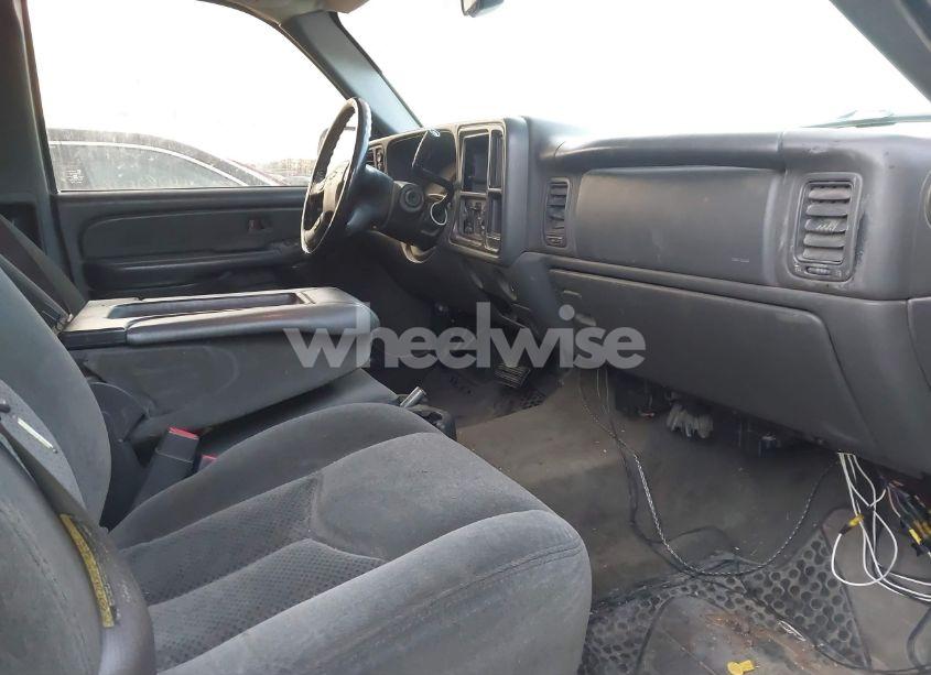 Photo 5 of 2005 Chevrolet Silverado 1500 Z71 (VIN 1GCEK19B95E213890)