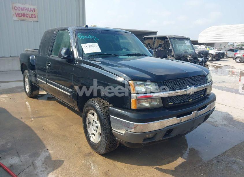 2005 Chevrolet Silverado 1500 Z71 (VIN 1GCEK19B95Z142179) main photo