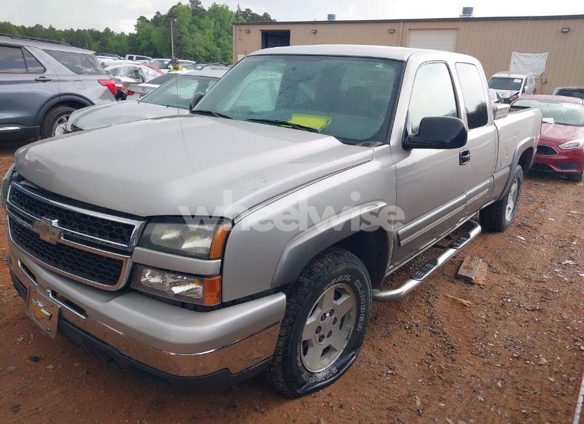 Photo 2 of 2006 Chevrolet Silverado 1500 LT1 (VIN 1GCEK19B96Z188726)