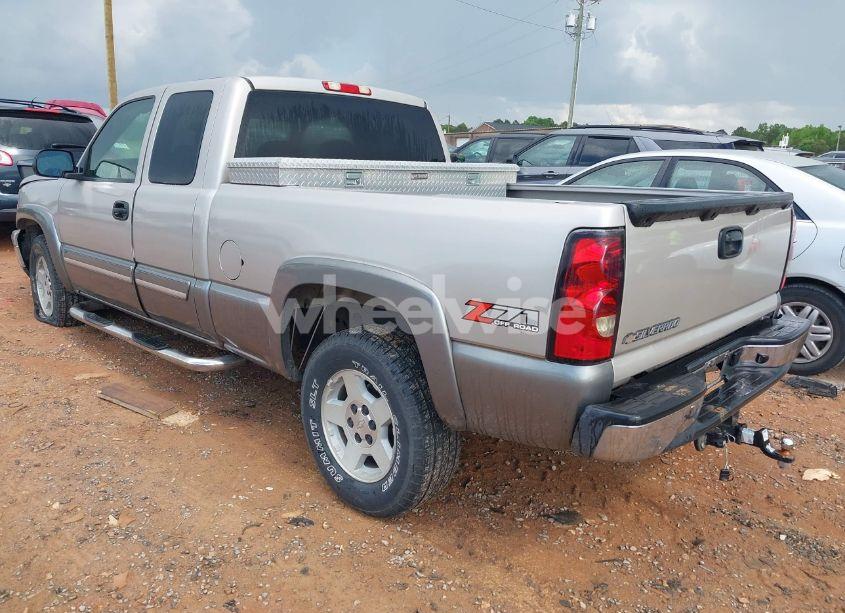 Photo 3 of 2006 Chevrolet Silverado 1500 LT1 (VIN 1GCEK19B96Z188726)