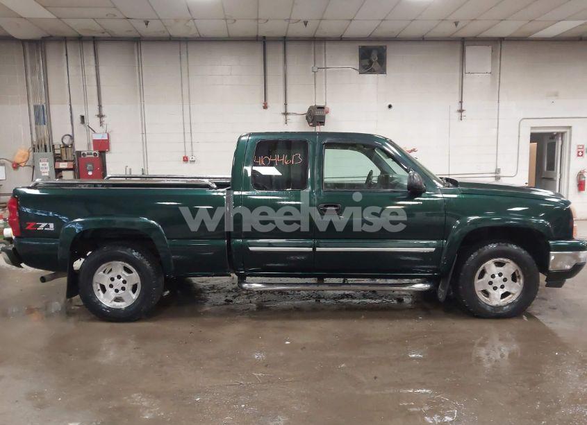 Photo 13 of 2007 Chevrolet Silverado 1500 CLASSIC LT1 (VIN 1GCEK19B97E120418)