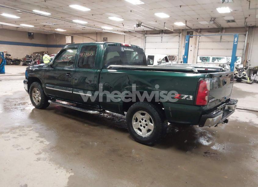 Photo 3 of 2007 Chevrolet Silverado 1500 CLASSIC LT1 (VIN 1GCEK19B97E120418)