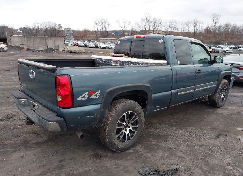 Photo 4 of 2006 Chevrolet Silverado 1500 LT1 (VIN 1GCEK19BX6E151661)