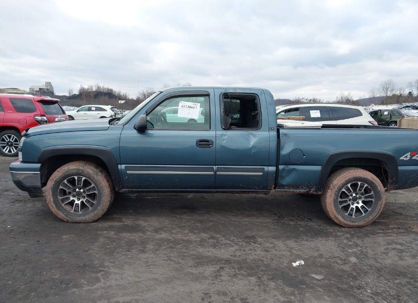 Photo 6 of 2006 Chevrolet Silverado 1500 LT1 (VIN 1GCEK19BX6E151661)