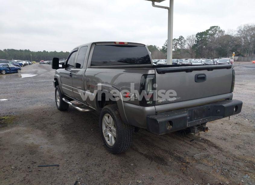 Photo 3 of 2006 Chevrolet Silverado 1500 LT2 (VIN 1GCEK19BX6Z188783)
