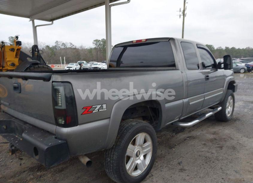 Photo 4 of 2006 Chevrolet Silverado 1500 LT2 (VIN 1GCEK19BX6Z188783)