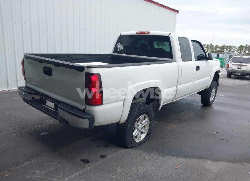 Photo 4 of 2006 Chevrolet Silverado 1500 LT1 (VIN 1GCEK19BX6Z230983)