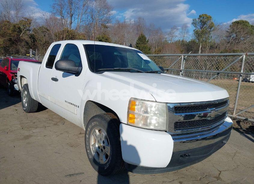 2008 Chevrolet Silverado 1500 LT1 (VIN 1GCEK19C18Z118827) main photo