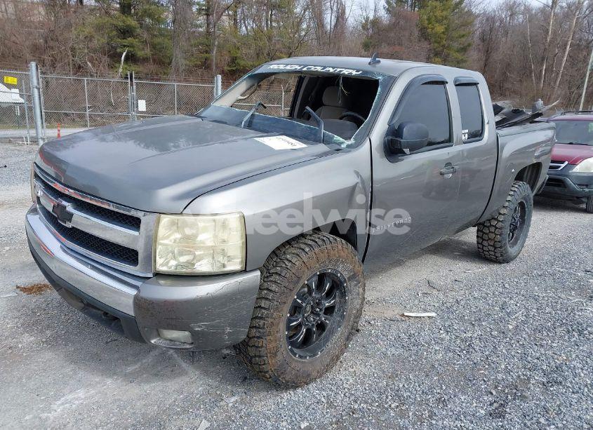 Photo 2 of 2008 Chevrolet Silverado 1500 LT1 (VIN 1GCEK19C18Z236683)