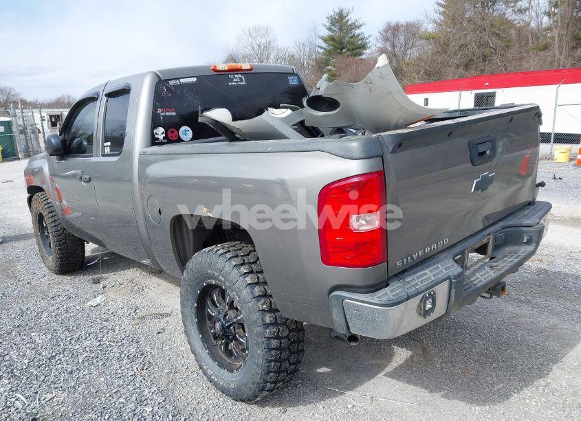 Photo 3 of 2008 Chevrolet Silverado 1500 LT1 (VIN 1GCEK19C18Z236683)
