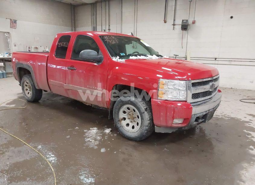 2007 Chevrolet Silverado 1500 LT1 (VIN 1GCEK19C37Z502199) main photo