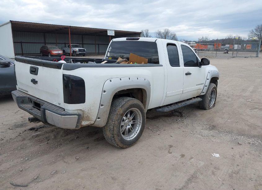 Photo 4 of 2007 Chevrolet Silverado K1500 (VIN 1GCEK19C47Z634033)