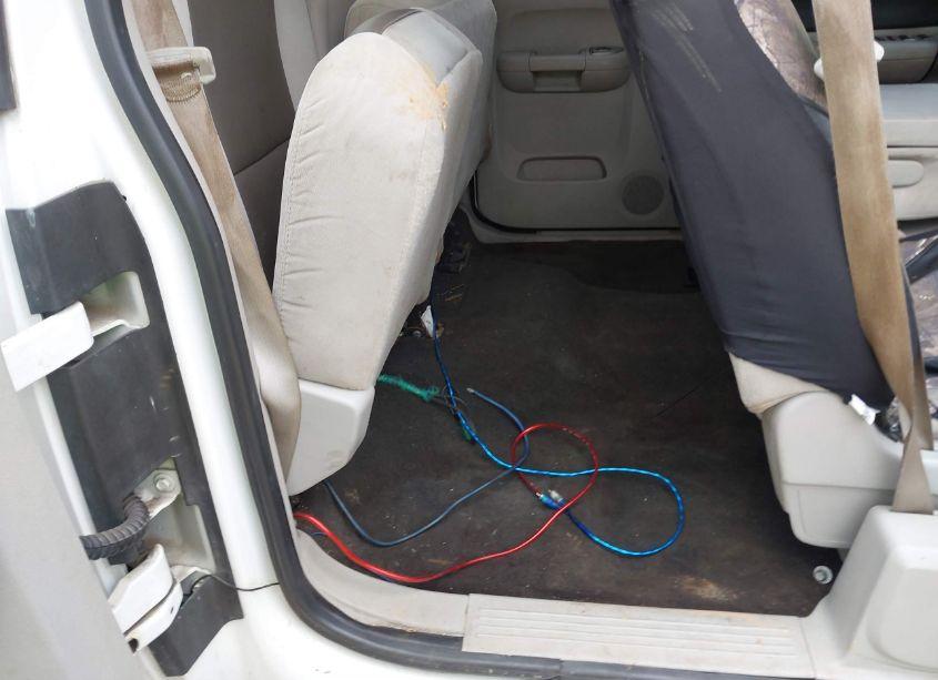 Photo 8 of 2007 Chevrolet Silverado K1500 (VIN 1GCEK19C47Z634033)