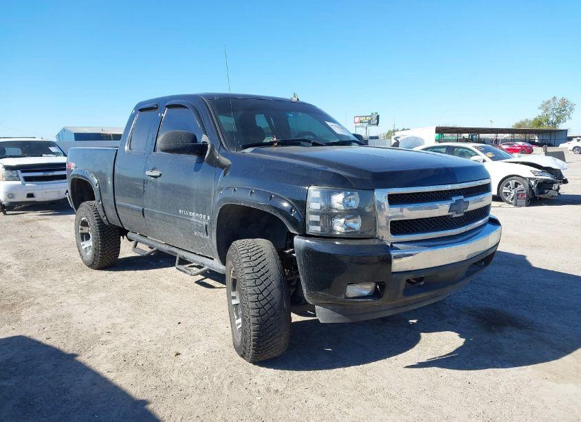 2007 Chevrolet Silverado 1500 LT1 (VIN 1GCEK19C57Z549220) main photo