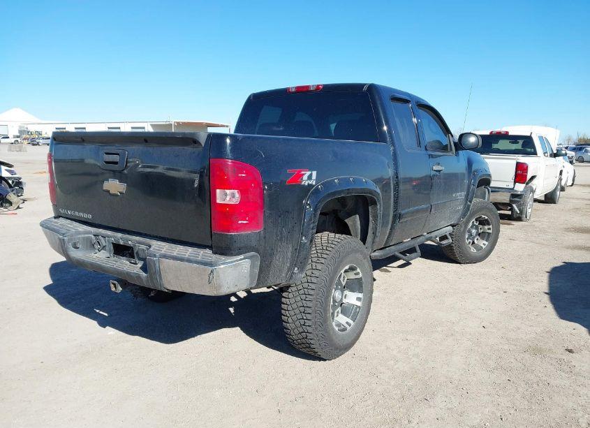 Photo 4 of 2007 Chevrolet Silverado 1500 LT1 (VIN 1GCEK19C57Z549220)