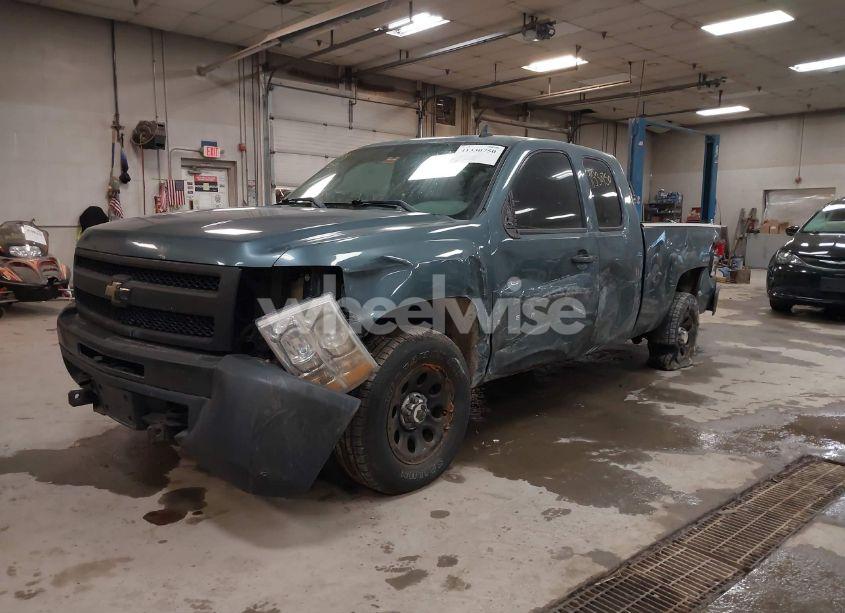 Photo 2 of 2009 Chevrolet Silverado 1500 WORK TRUCK (VIN 1GCEK19C69Z130053)
