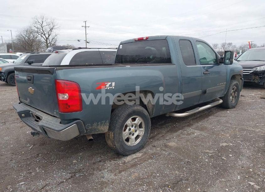 Photo 4 of 2007 Chevrolet Silverado 1500 LT1 (VIN 1GCEK19C77Z631675)