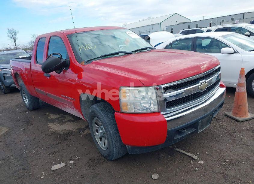 2007 Chevrolet Silverado 1500 LT1 (VIN 1GCEK19C77Z633748) main photo