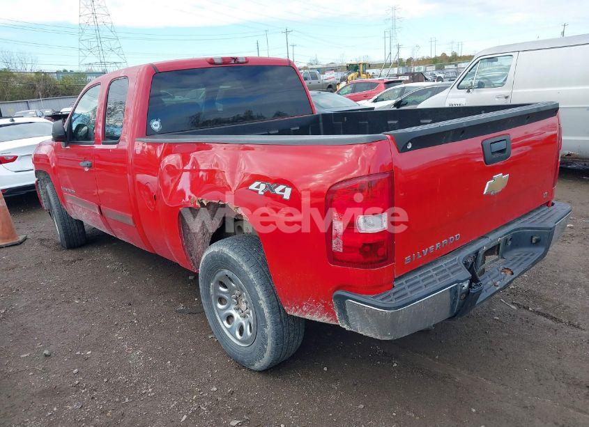 Photo 3 of 2007 Chevrolet Silverado 1500 LT1 (VIN 1GCEK19C77Z633748)