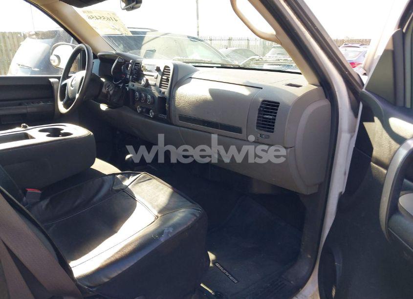 Photo 5 of 2009 Chevrolet Silverado 1500 LS (VIN 1GCEK19C99Z261462)