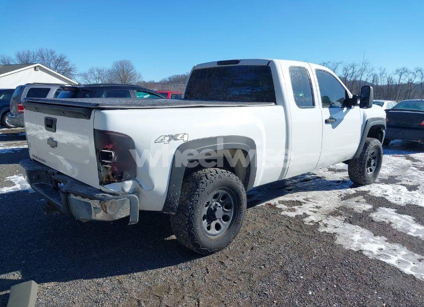 Photo 4 of 2007 Chevrolet Silverado 1500 WORK TRUCK (VIN 1GCEK19J07E500299)