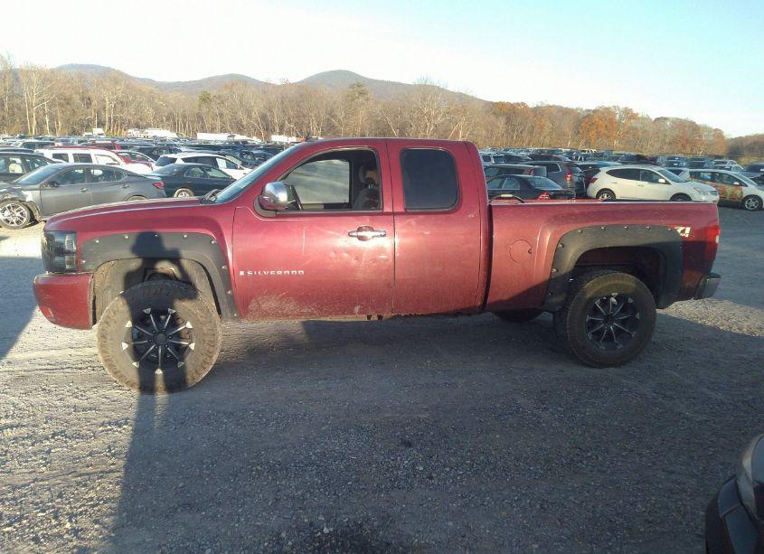 Photo 14 of 2007 Chevrolet Silverado 1500 LT1 (VIN 1GCEK19J17Z584481)